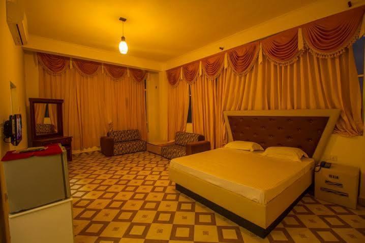 נגומבו Chilaw City Hotel מראה חיצוני תמונה